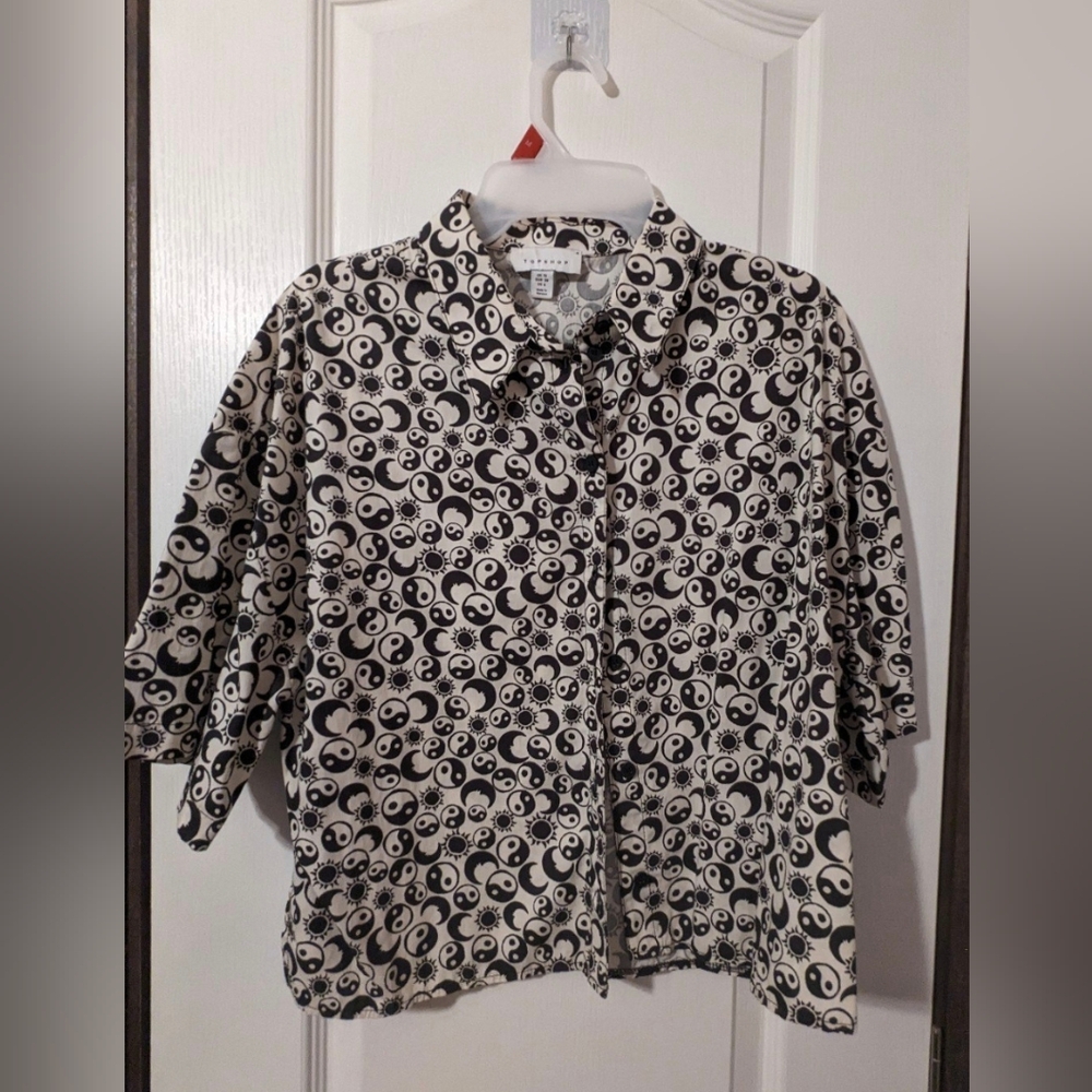 YinYang Moon Print Button Up Collared Crop Top Shirt TopShop Small/Medium